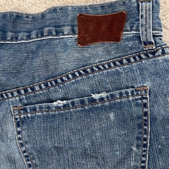 Citizens Of Humanity cuffed Jean Shorts. Size 30. - Picture 5 of 11